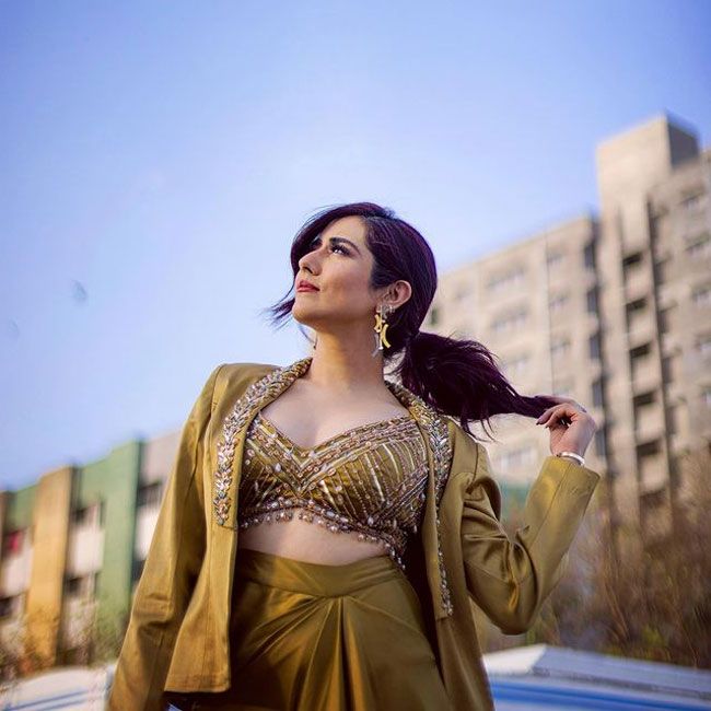 Staggering Poses Of Jonita Gandhi